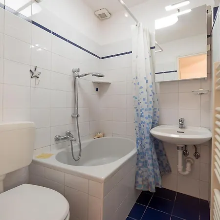 1 Bedroom Gorgeous In Hébergement de vacances *