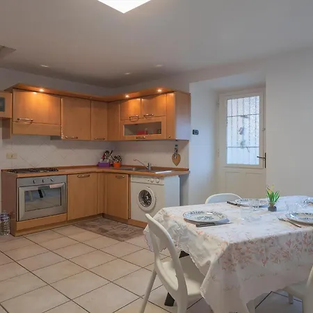 1 Bedroom Gorgeous In * Baveno