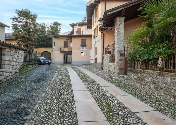 1 Bedroom Gorgeous In Vakantiehuis Baveno