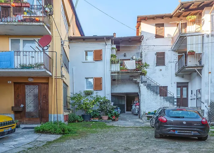 1 Bedroom Gorgeous In Baveno